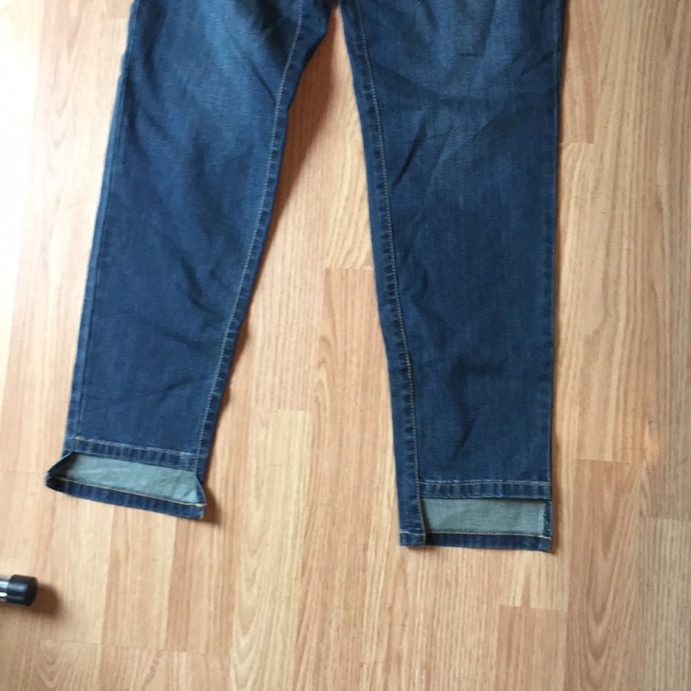 Jeans - Picture 2 of 5